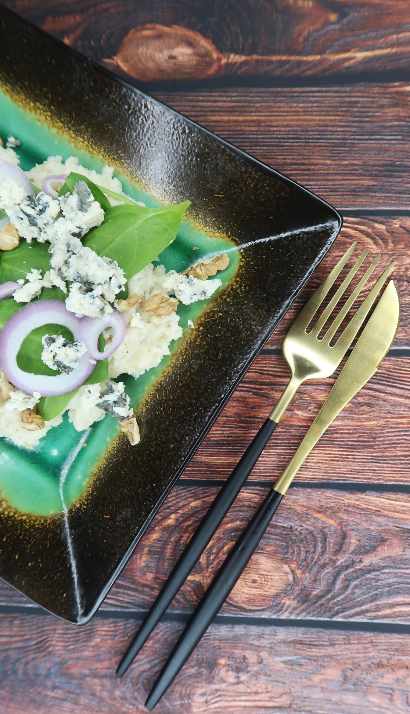 Пюре от целина със спанак и синьо сирене