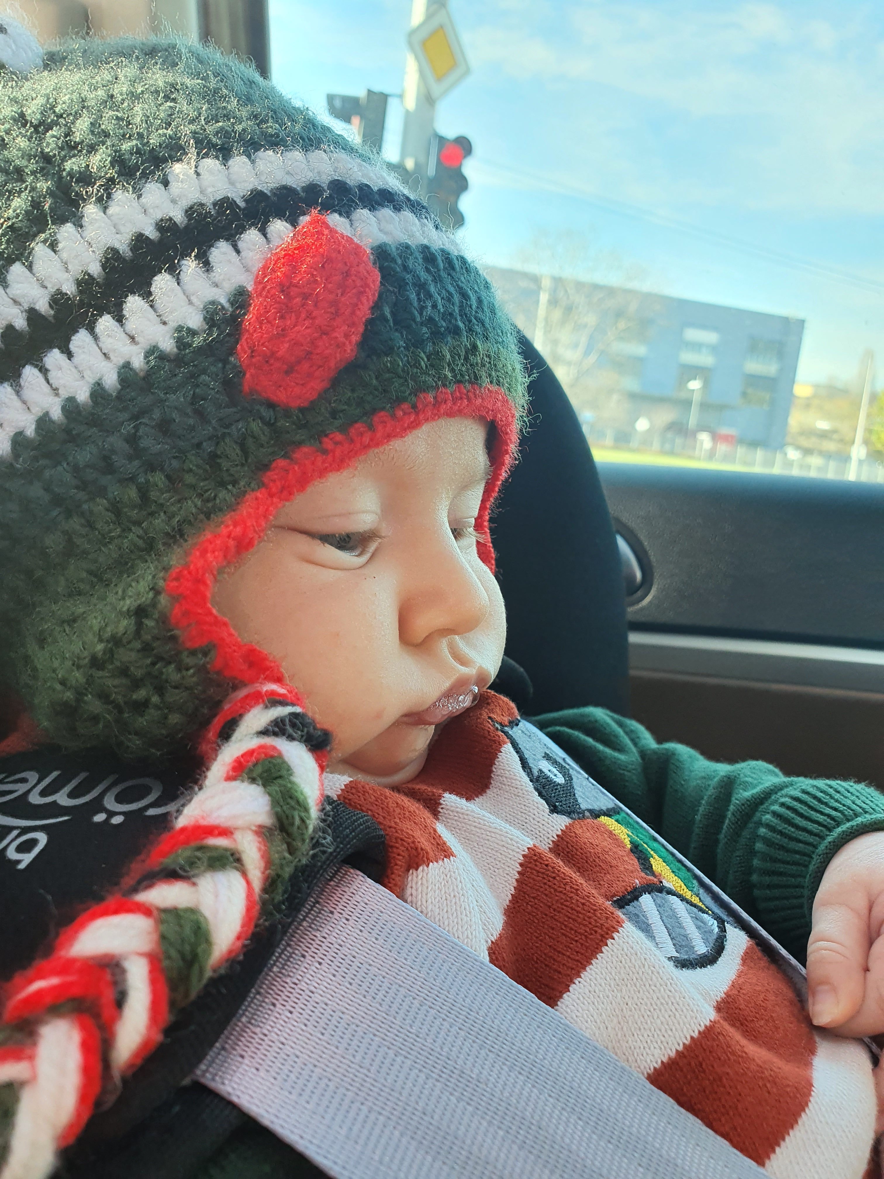 Игри за новородено от 1 до 3 месеца